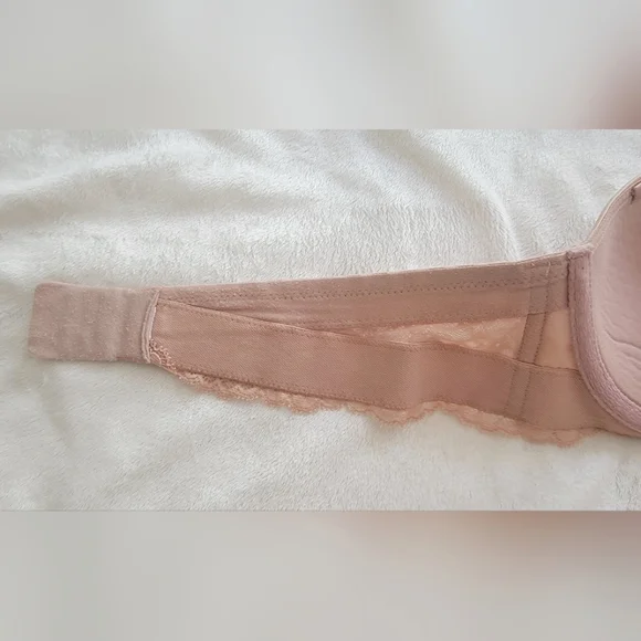 Victoria's Secret Lace Strapless Bra in Blush Pink, 34C - Picture 8 of 10